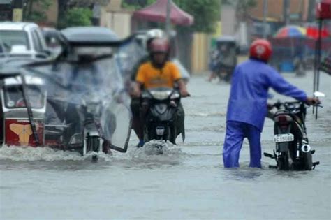 Pagpapakawala ng tubig sa mga dam sanhi ng baha .